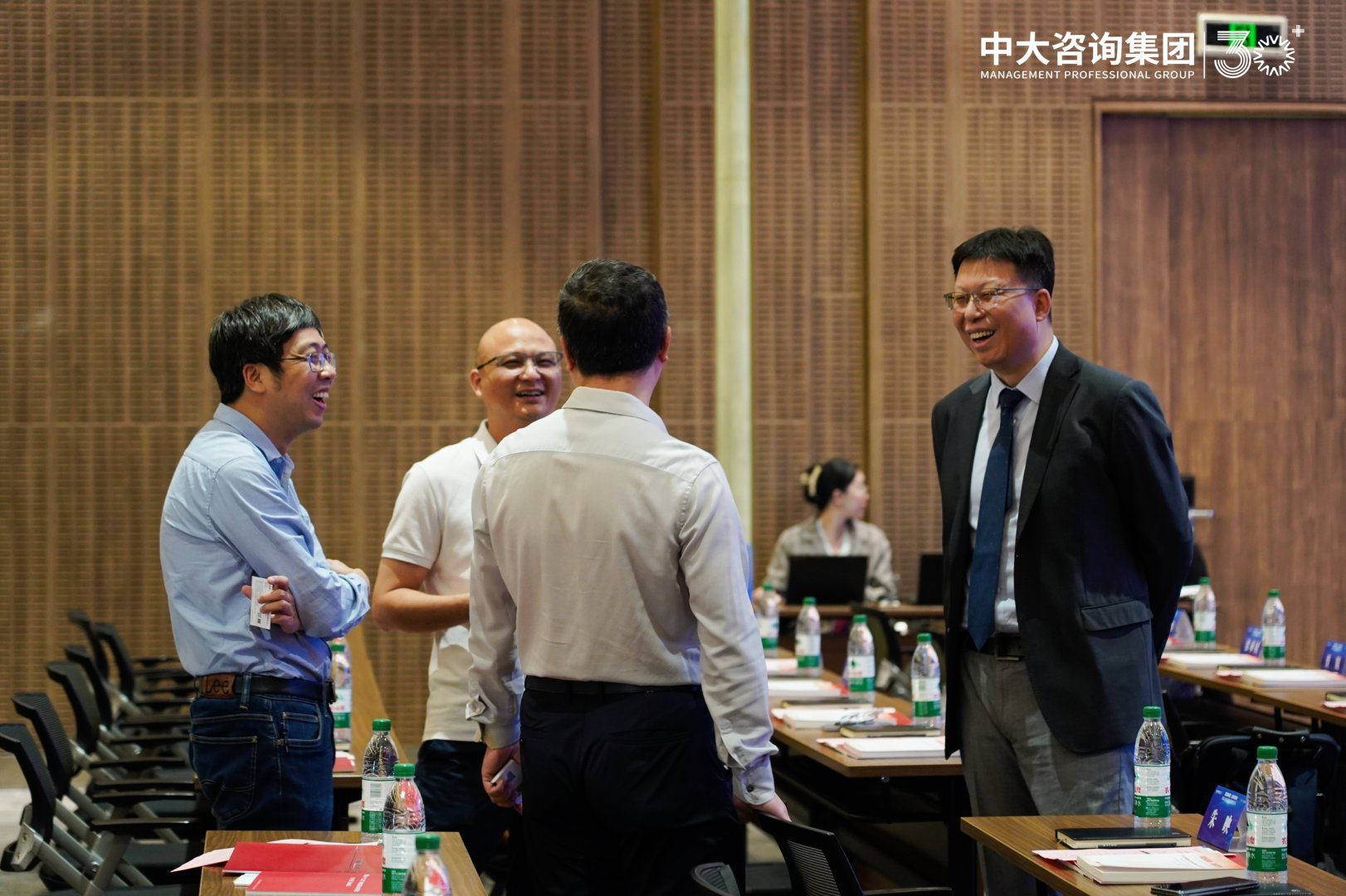 “建企新機遇,出海創未來”——中大咨詢成功舉辦國際業務高質量發展圓桌論壇 “建企新機遇,出海創未來”——中大咨詢成功舉辦國際業務高質量發展圓桌論壇