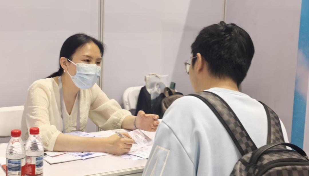 中大咨詢春招走進多個知名高校，以專業楫浪，與時代同頻