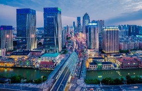 武漢市國資國企改革發(fā)展“十四五”規(guī)劃項目專家評審會順利召開，中大咨詢對規(guī)劃內(nèi)容作全面介紹