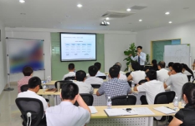 某汽車配件公司戰(zhàn)略規(guī)劃與人力資源咨詢項(xiàng)目正式簽約