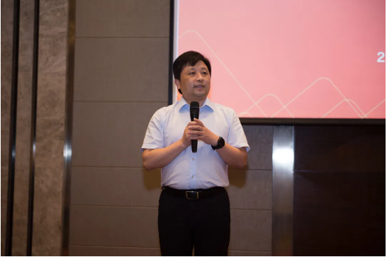 中大咨詢：凝聚共識(shí)，集思廣益，中大咨詢主持貴陽市工商產(chǎn)業(yè)投資集團(tuán)戰(zhàn)略宣貫研討會(huì)