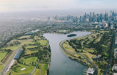 揭秘華為低碳發(fā)展足跡 | 數(shù)字通信行業(yè)的綠色先驅行動   