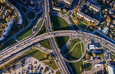 蓄積勢能、破浪前行 | 地方高速公路集團與鐵路集團重組與協同研究